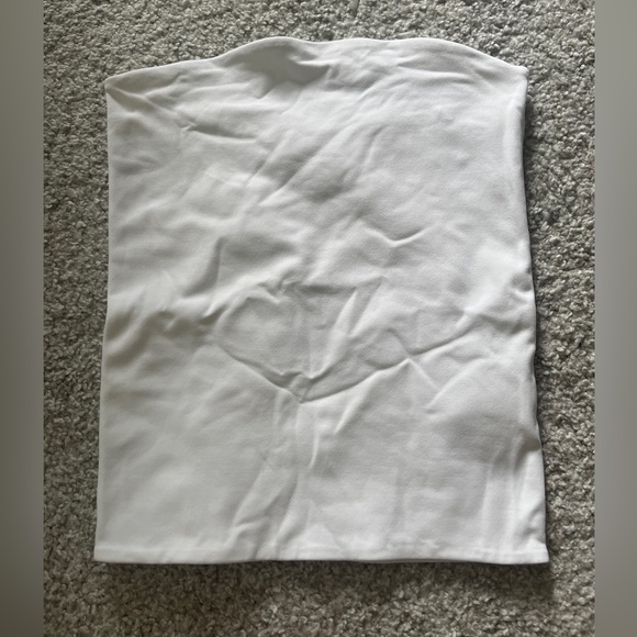 Aritzia Babaton Contour Tube Top- Waist size 2XS - Picture 2 of 3